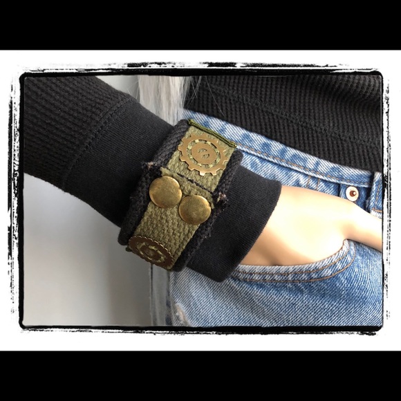 🇺🇸 US ARMY CUFF BRACELET 🇺🇸 - Picture 2 of 5